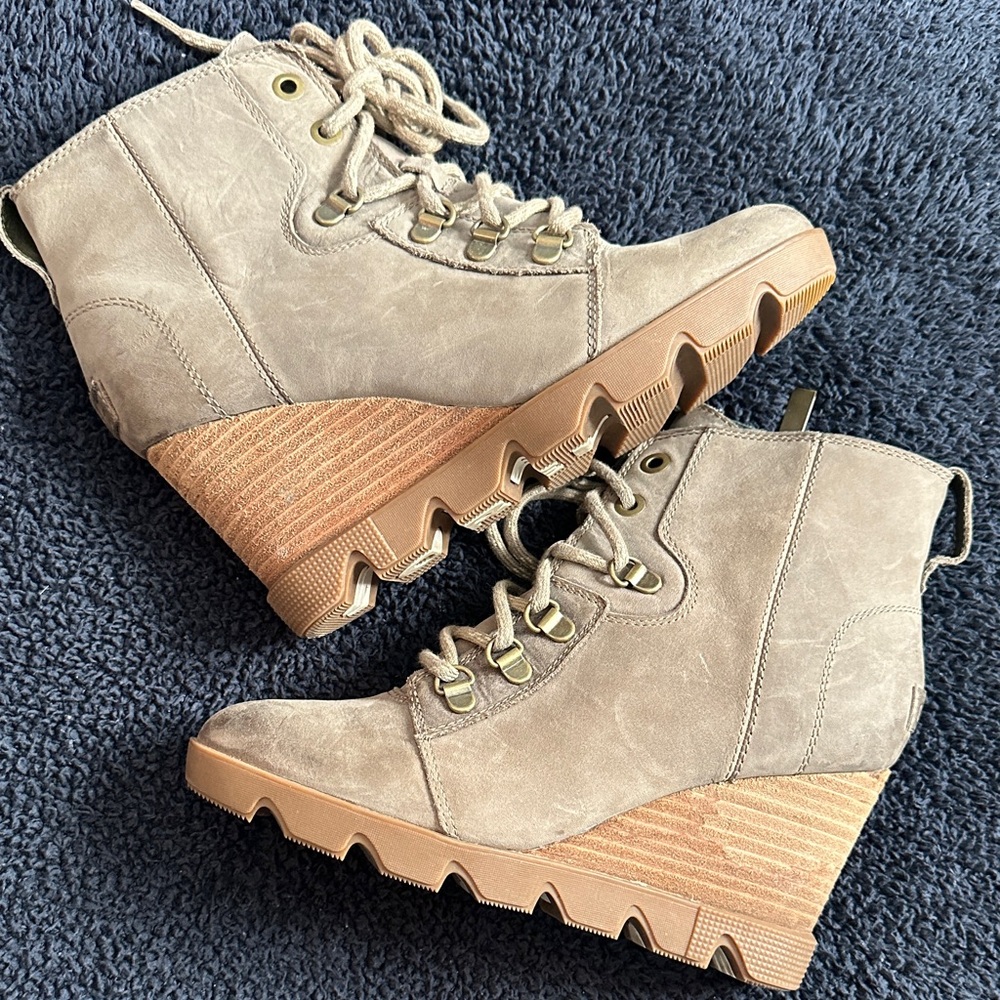 Sorel Joan Uptown Wedge Ankle Boots